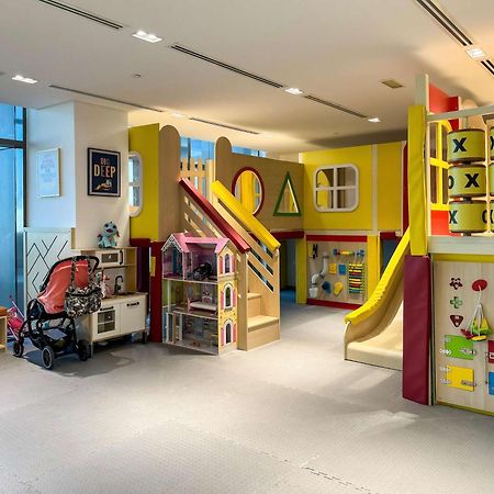 Spacious Beachfront 2 Bedroom Apartment - The 8 두바이 외부 사진