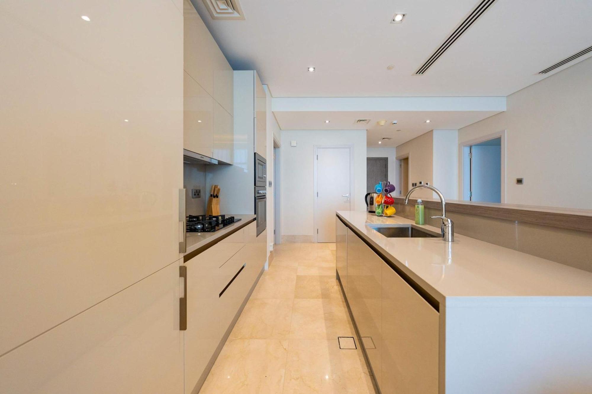 Spacious Beachfront 2 Bedroom Apartment - The 8 두바이 외부 사진